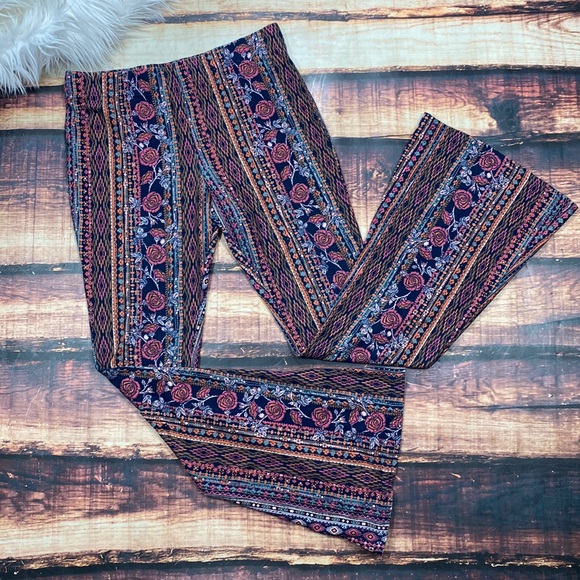 Pants - RELISTED Patterned Bell Bottom Stretchy Pants